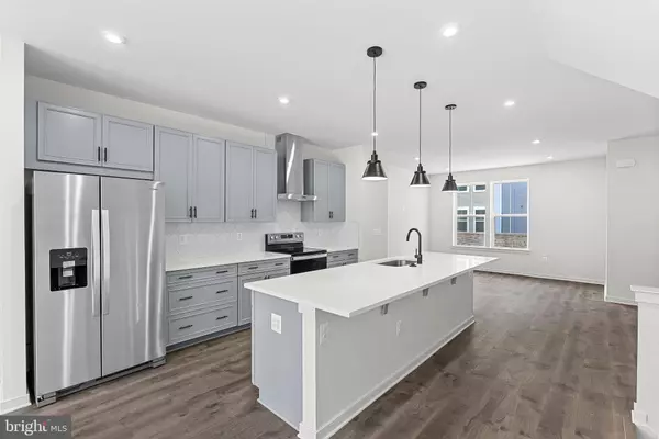 17952 ALICIA AVE, Dumfries, VA 22026