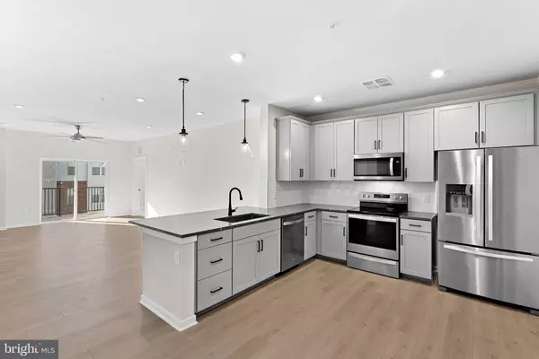 Leesburg, VA 20176,750 MOUNT AIRY TER NE #304