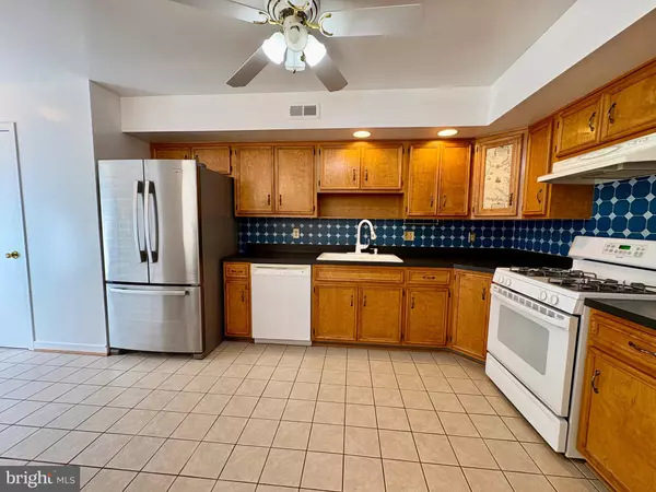 Whitehall, PA 18052,195 SHILOH CT