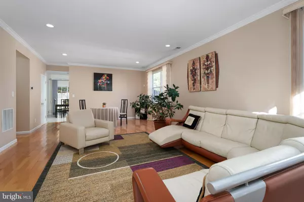 East Brunswick, NJ 08816,14 BUCKNELL DR