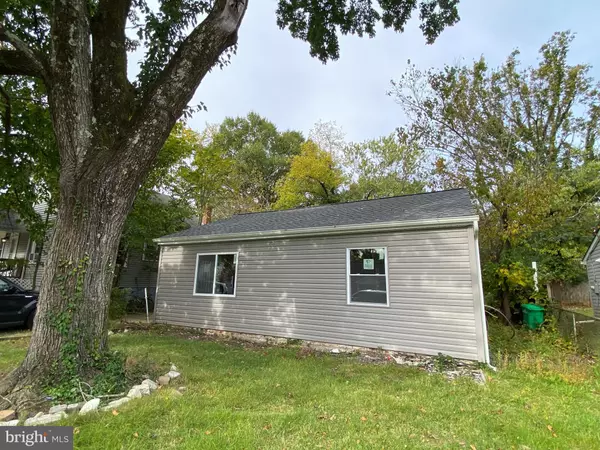 Capitol Heights, MD 20743,907 MENTOR AVE