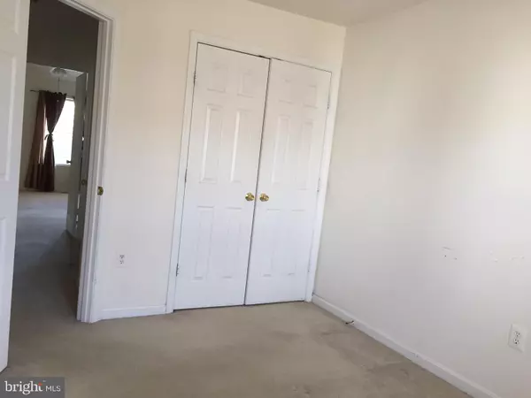 Herndon, VA 20171,2503 CLOVER FIELD CIR