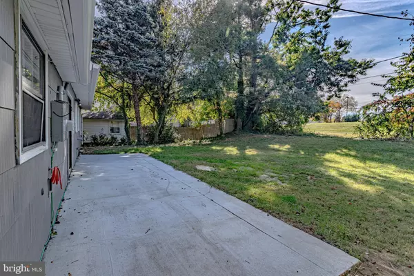 Willingboro, NJ 08046,12 MAYFAIR CIR