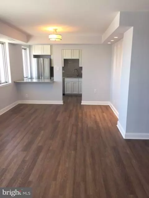 Bethesda, MD 20814,8315 BROOK LN #2-902