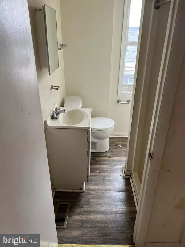 Baltimore, MD 21225,3601 9TH ST