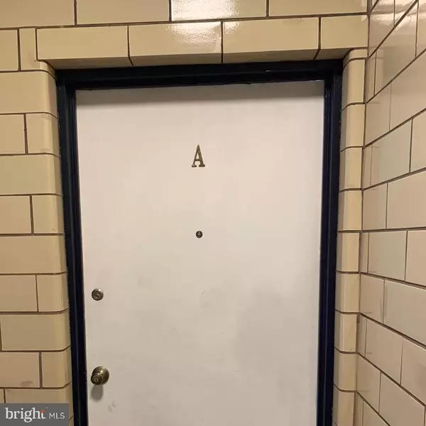 Philadelphia, PA 19123,672-00 FRANKLIN PL #A