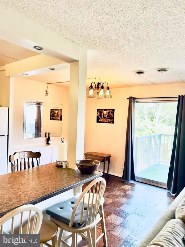 Alexandria, VA 22303,2630 FORT FARNSWORTH RD #154