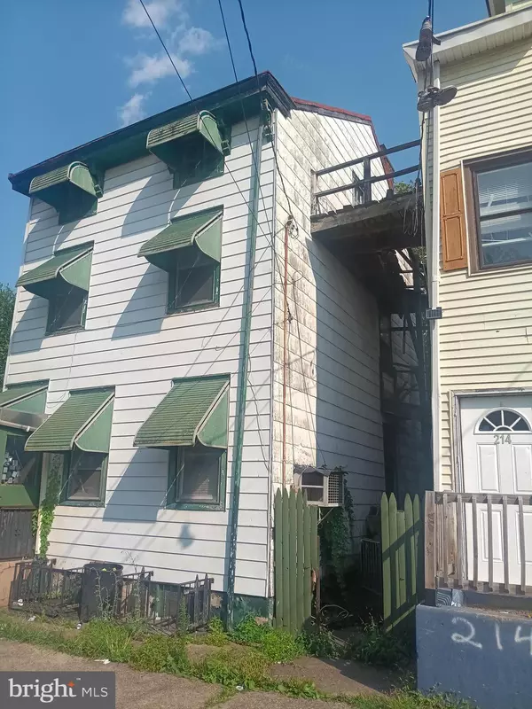 Trenton, NJ 08618,216 BRUNSWICK AVE