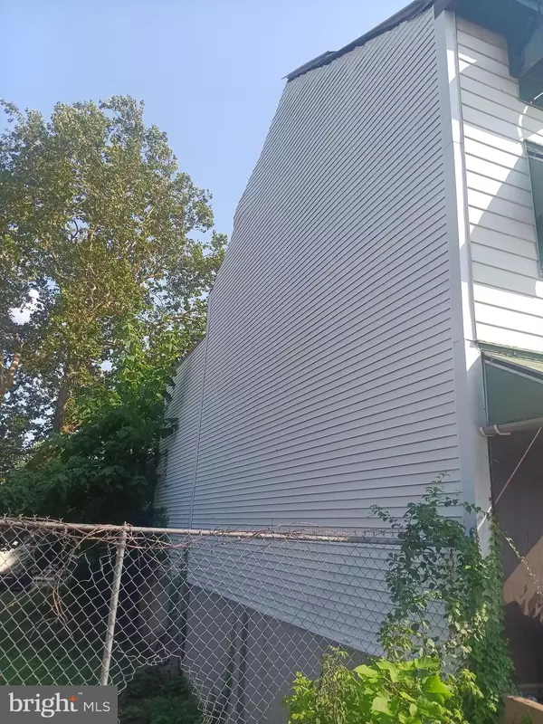 Trenton, NJ 08618,216 BRUNSWICK AVE
