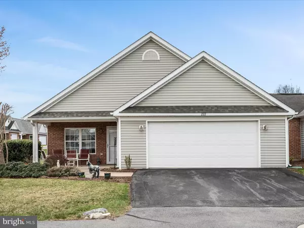 222 CRESTWOOD LN, Winchester, VA 22602