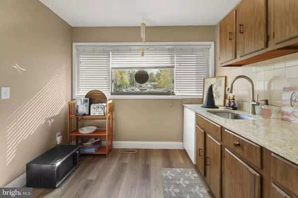 East Windsor, NJ 08520,942 JAMESTOWN RD