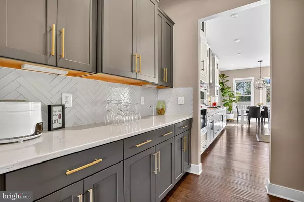 Aldie, VA 20105,40925 ARCADIAN POND CT