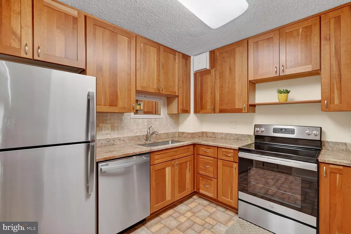 Silver Spring, MD 20906,15101 INTERLACHEN DR #1-123