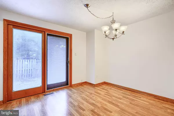 Columbia, MD 21046,7529 RAIN FLOWER WAY