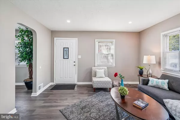 Capitol Heights, MD 20743,628 CLOVIS AVE