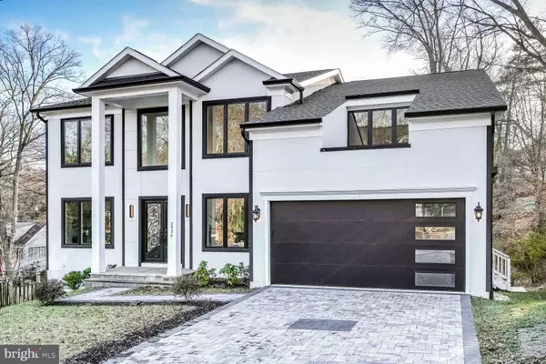 2936 N OXFORD ST, Arlington, VA 22207