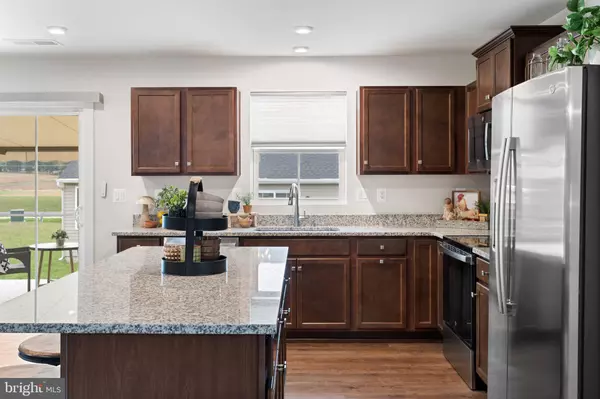 Hedgesville, WV 25427,27 WYOMING WAY