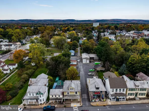 Shippensburg, PA 17257,338 E KING STREET ST E