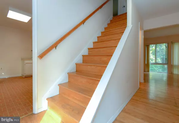 Reston, VA 20190,1765 WAINWRIGHT DR