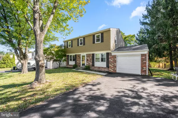 112 YOUNG AVE, Coopersburg, PA 18036