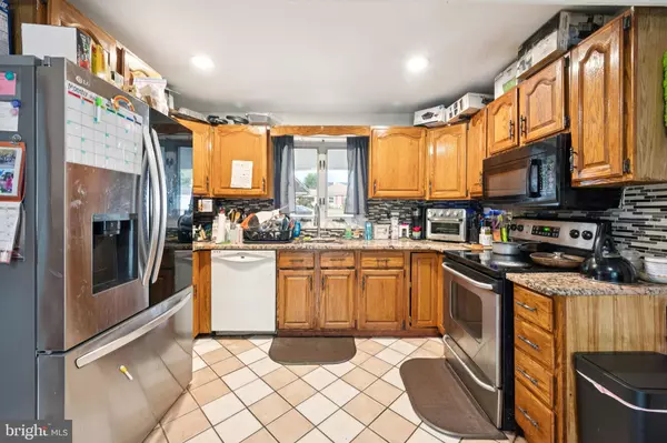 Willingboro, NJ 08046,20 PENSDALE LN