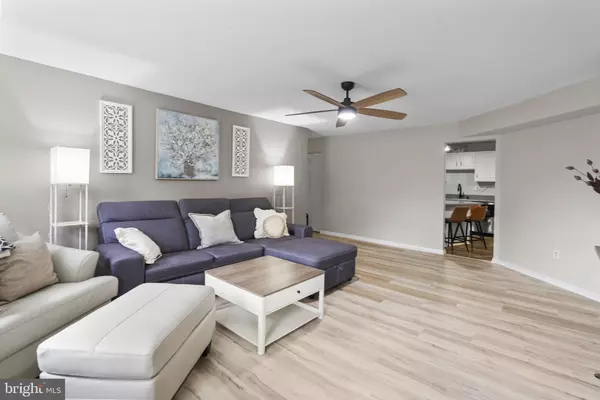 Jeffersonville, PA 19403,167 WOODSTREAM #CONDO 167