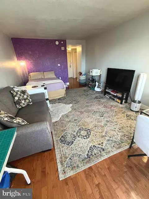 Philadelphia, PA 19130,2001 HAMILTON ST #1920