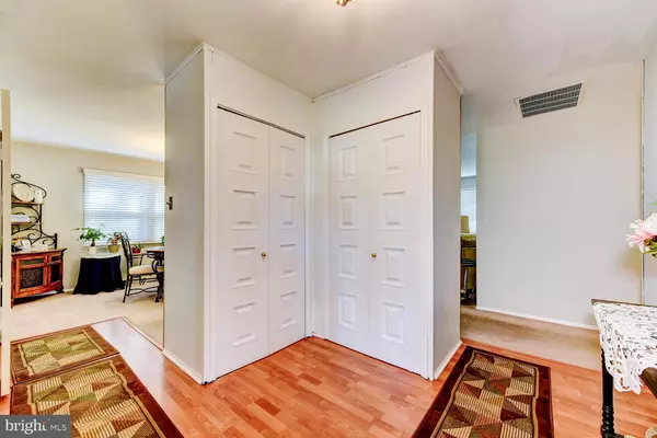 Willingboro, NJ 08046,17 THORNLEIGH PL