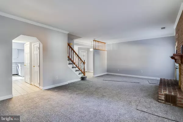 La Plata, MD 20646,205 HEATHER CT