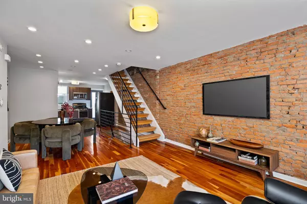 Philadelphia, PA 19148,1011 WATKINS ST