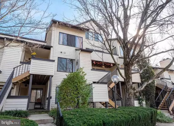 Montgomery Village, MD 20886,18465 BISHOPSTONE CT #170