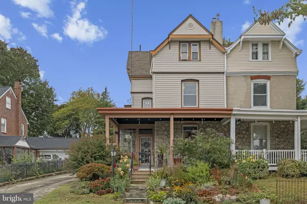 562 LEVERINGTON AVE, Philadelphia, PA 19128