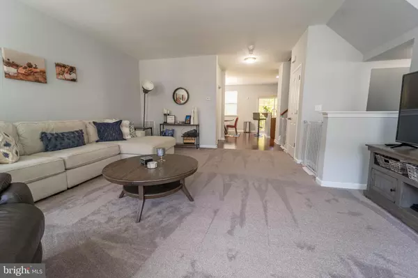 Burlington, NJ 08016,145 CREEKSIDE WAY