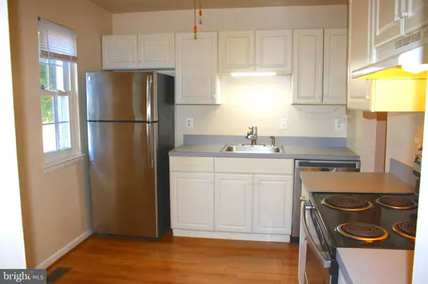 Lorton, VA 22079,7438 ARDGLASS DR