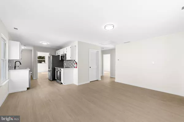 Carneys Point, NJ 08069,33 PINEWOOD AVE