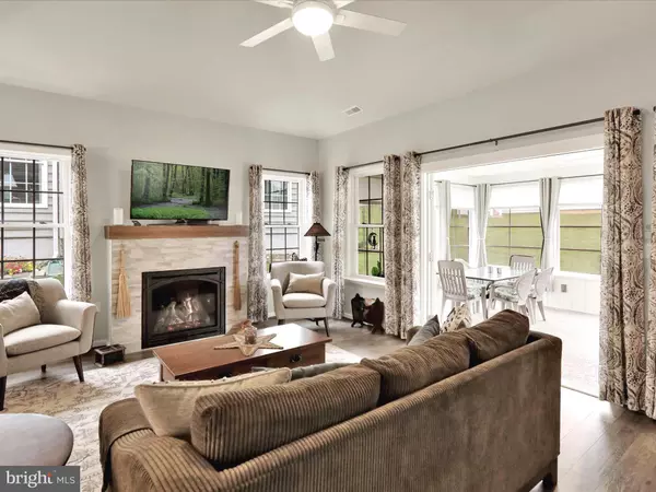 Lititz, PA 17543,647 ALLEGIANCE DR