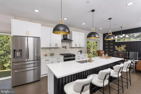 9534 BURTON AVE, Parkville, MD 21234