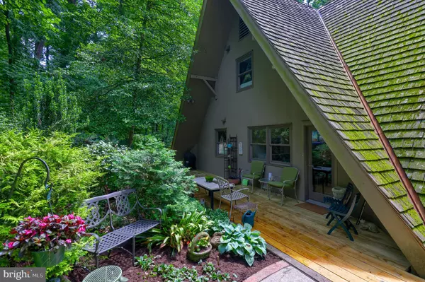 2487 CHESTNUT RIDGE DR, Lancaster, PA 17601