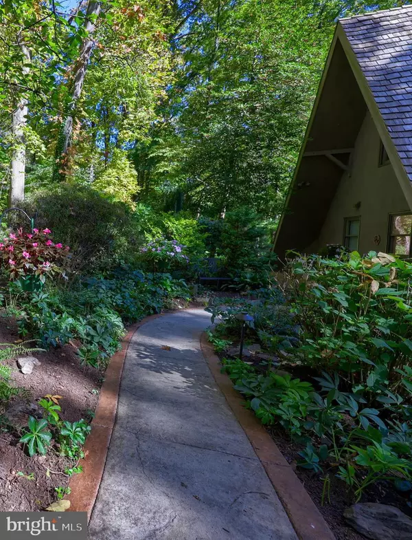 Lancaster, PA 17601,2487 CHESTNUT RIDGE DR