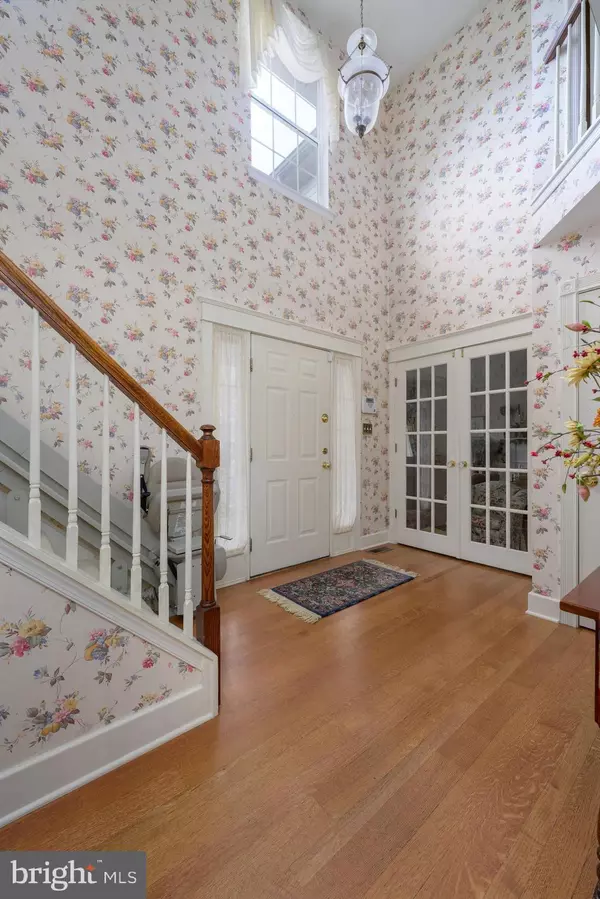 Woodbury, NJ 08096,137 TREELINE DR