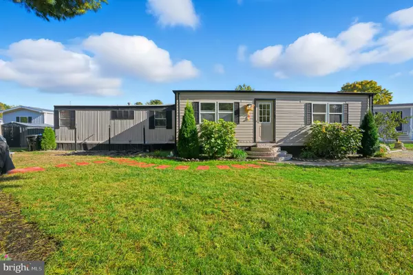 Mullica Hill, NJ 08062,735 WOODSIDE DR