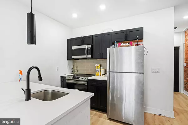 Philadelphia, PA 19133,916 W SOMERSET ST