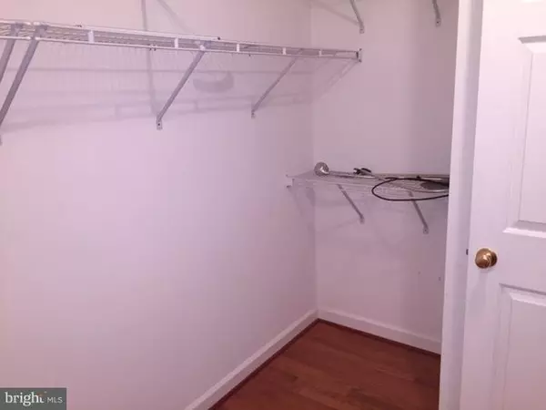 Hanover, MD 21076,7206 FAIR OAK DR