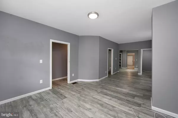 Burlington, NJ 08016,133 E FEDERAL ST