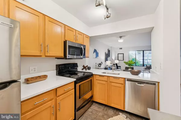 Washington, DC 20007,2320 WISCONSIN AVE NW #105