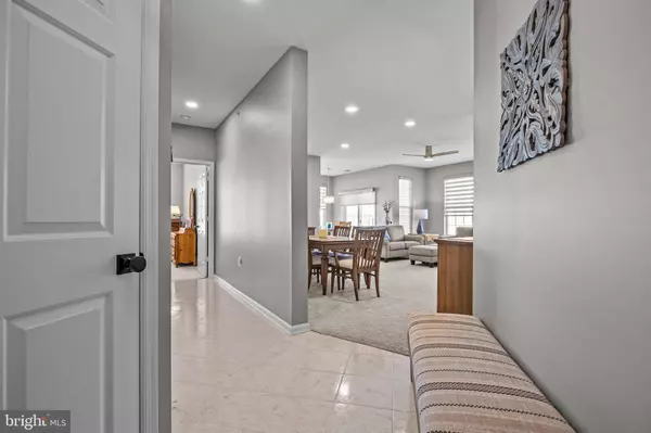 Warwick, PA 18974,5302 KNOX CT #5302