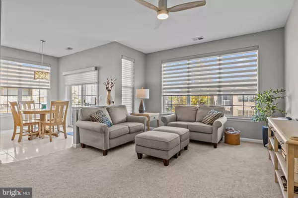 Warwick, PA 18974,5302 KNOX CT #5302