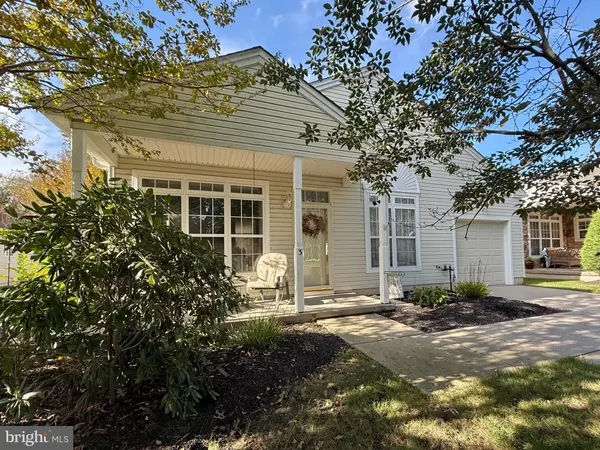 3 CARRIAGE STOP DR, Berlin, NJ 08009