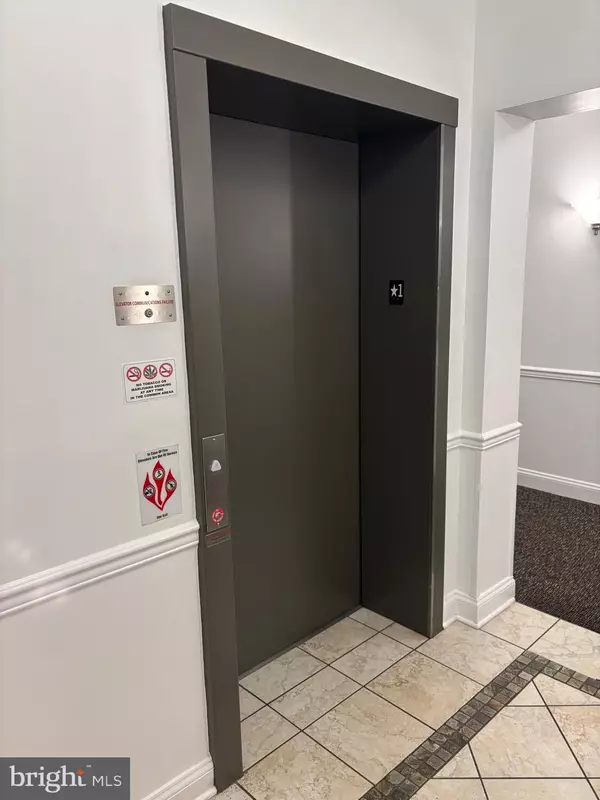 Baltimore, MD 21209,7300 TRAVERTINE DR #302