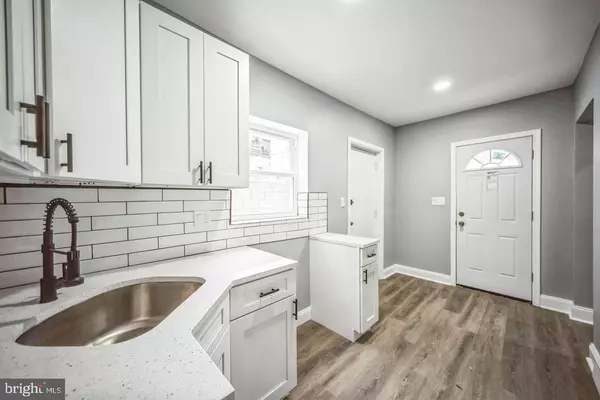 Philadelphia, PA 19142,6037 ELMWOOD AVE